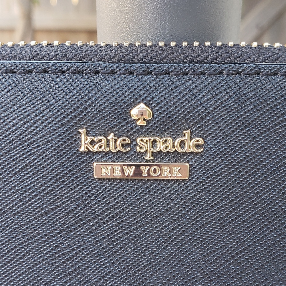 💔Sold💔Kate Spade Cameron Street Lacey Wallet - Picture 4 of 8